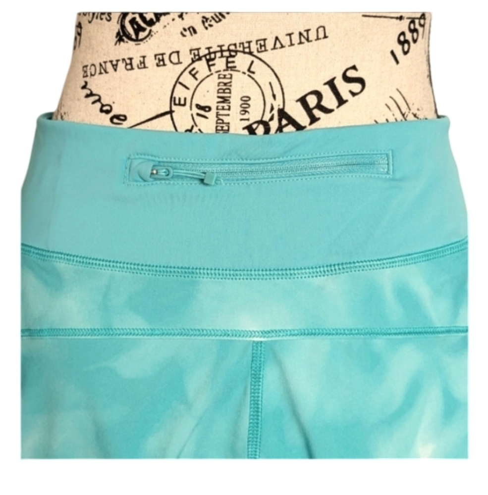 ATHLETA | Women's Turquoise Run With It 3.5 Acid Wash Mid-Rise Shorts - Picture 4 of 4